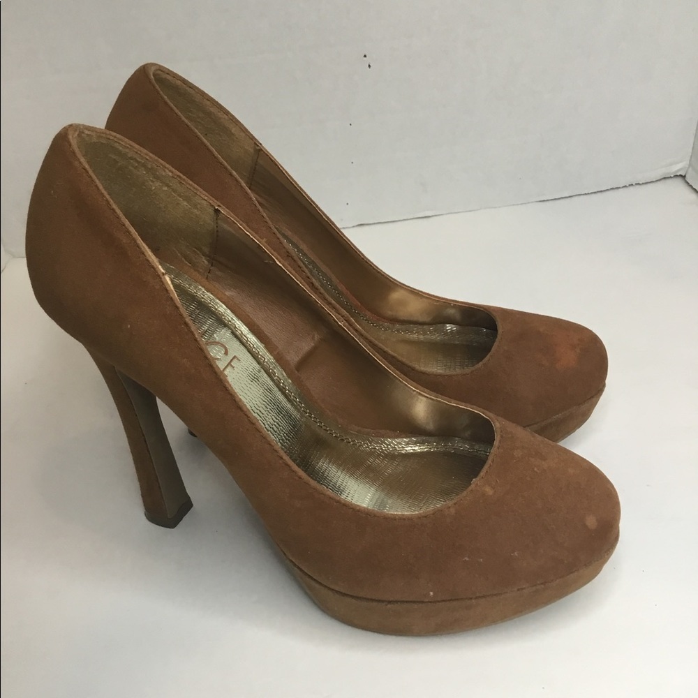 ROUGE Helium heels size 7.5